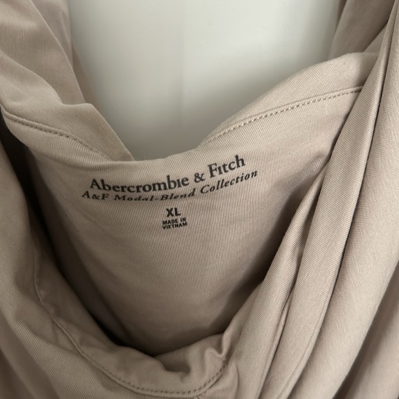 Abercrombie & Fitch women’s sleeveless top size xl - Picture 2 of 4